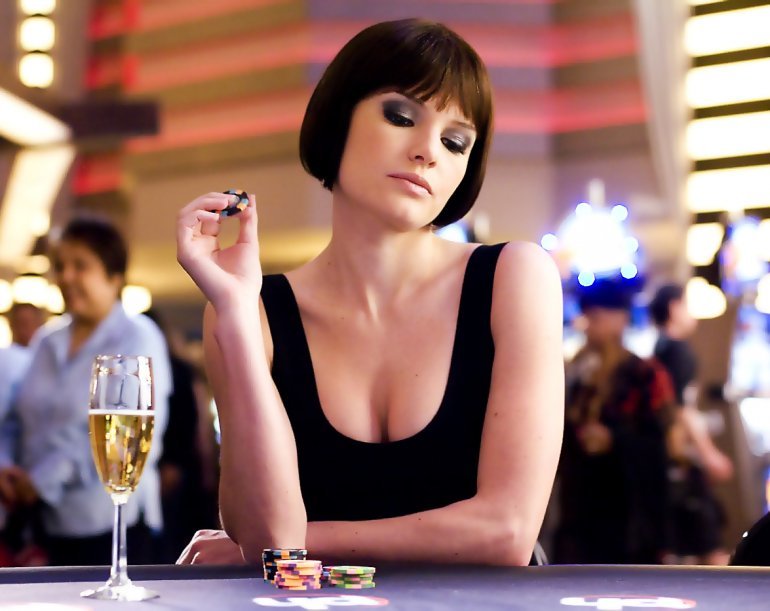 girl playing in casino