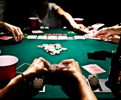 Helpful Tips for Poker Beginners