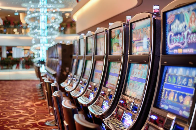 land-based casino slots